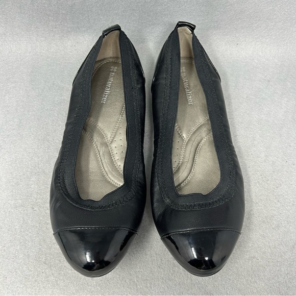 NATURALIZER WOMEN'S CHLOE BLACK LEATHER SHINY CAP TOE FLATS SHOES SIZE 5.5M - Picture 13 of 13